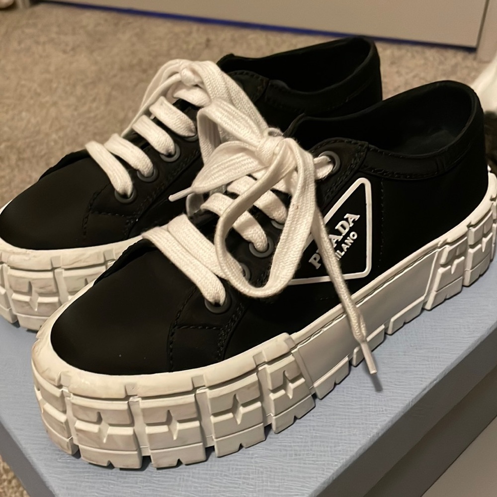 Prada Sneakers size 37